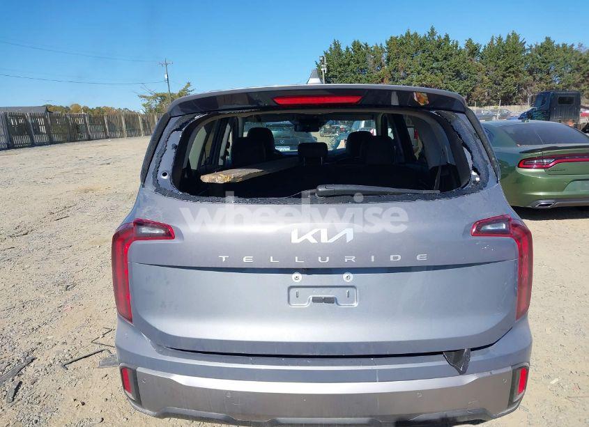 Photo 17 of 2024 Kia Telluride LX (VIN 5XYP24GC0RG564089)
