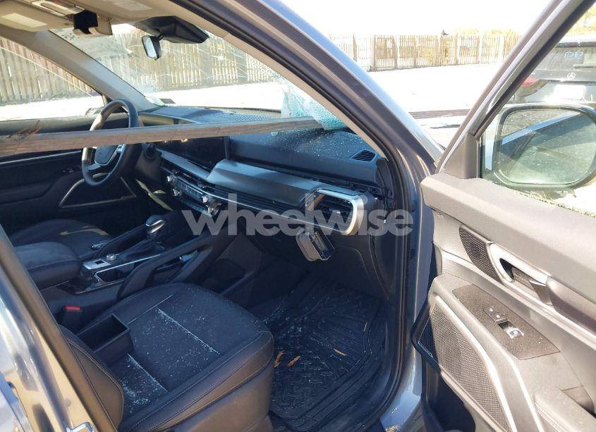 Photo 5 of 2024 Kia Telluride LX (VIN 5XYP24GC0RG564089)