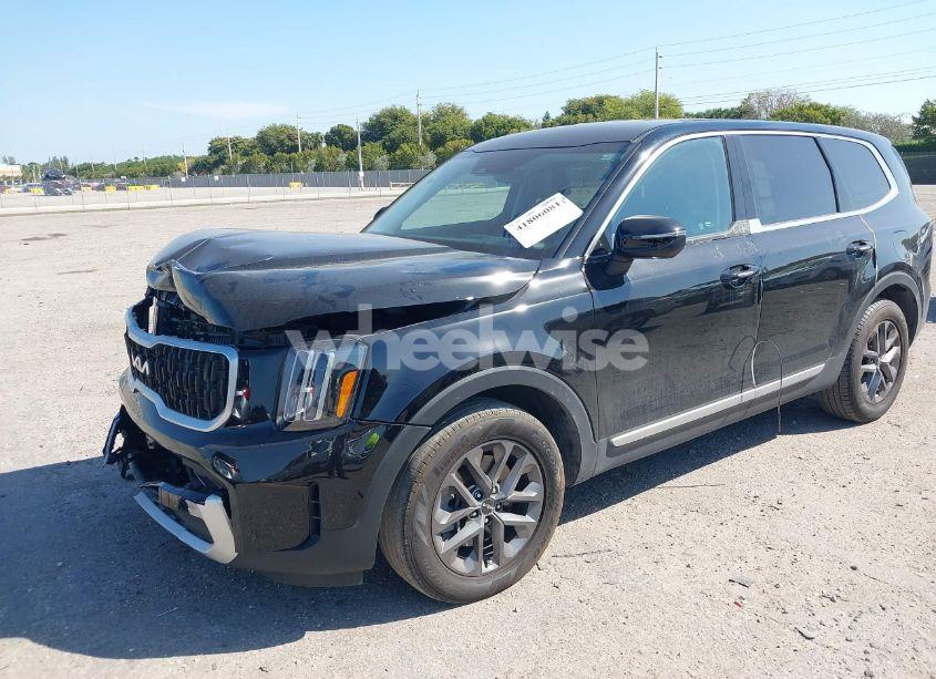 Photo 2 of 2024 Kia Telluride LX (VIN 5XYP24GC6RG482724)