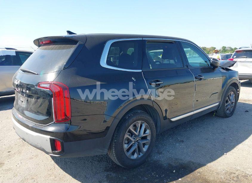 Photo 4 of 2024 Kia Telluride LX (VIN 5XYP24GC6RG482724)