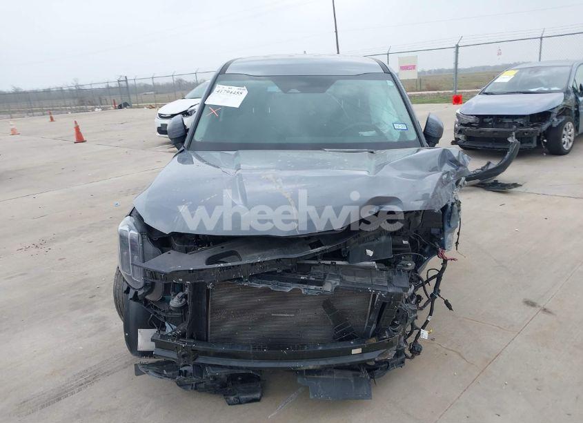 Photo 12 of 2023 Kia Telluride LX (VIN 5XYP24GC7PG331419)