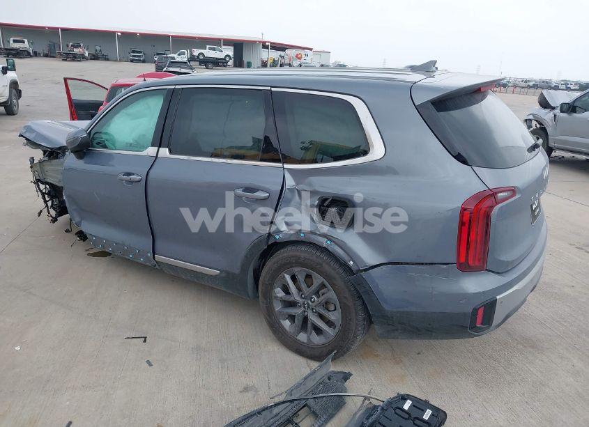 Photo 3 of 2023 Kia Telluride LX (VIN 5XYP24GC7PG331419)