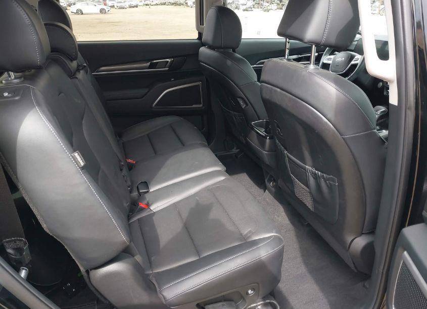 Photo 8 of 2024 Kia Telluride LX (VIN 5XYP24GCXRG476277)