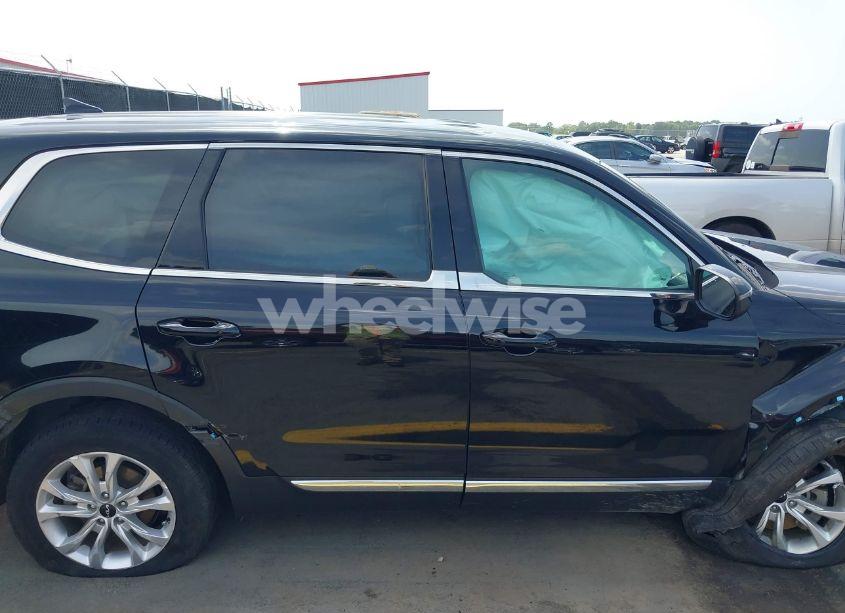 Photo 13 of 2022 Kia Telluride LX (VIN 5XYP24HC2NG222815)