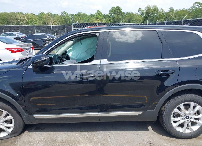 Photo 14 of 2022 Kia Telluride LX (VIN 5XYP24HC2NG222815)