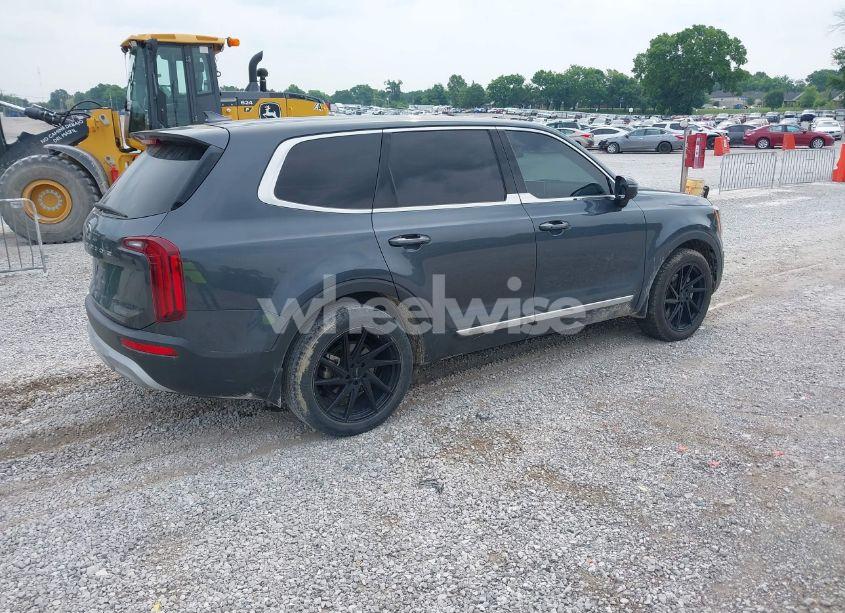 Photo 4 of 2020 Kia Telluride LX (VIN 5XYP24HC3LG011247)