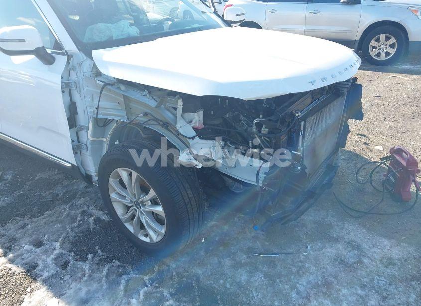 Photo 6 of 2022 Kia Telluride LX (VIN 5XYP24HC8NG219160)