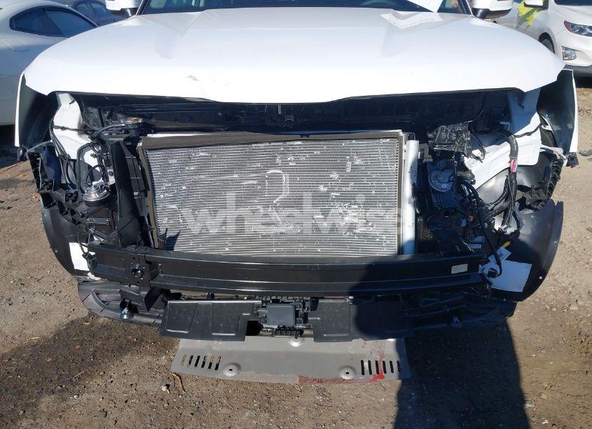 Photo 6 of 2024 Kia Telluride LX (VIN 5XYP2DGC2RG546595)