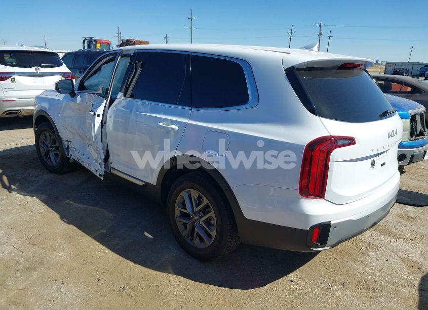 Photo 3 of 2024 Kia Telluride LX (VIN 5XYP2DGC9RG539661)