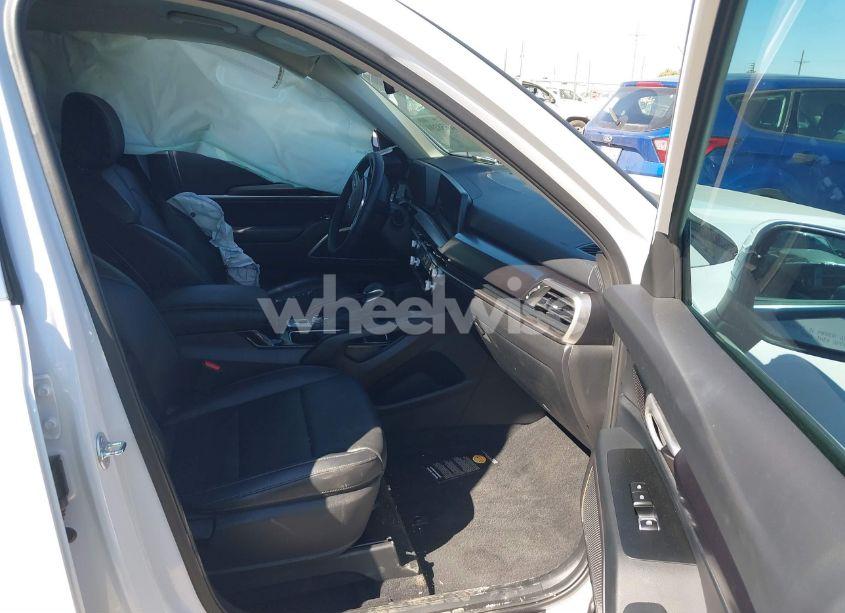 Photo 5 of 2024 Kia Telluride LX (VIN 5XYP2DGC9RG539661)