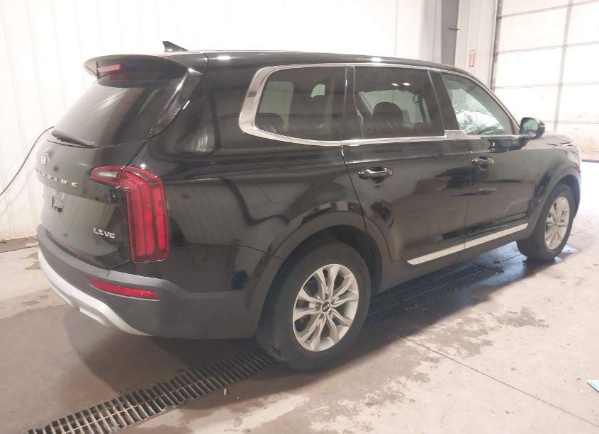 Photo 4 of 2020 Kia Telluride LX (VIN 5XYP2DHC1LG048295)