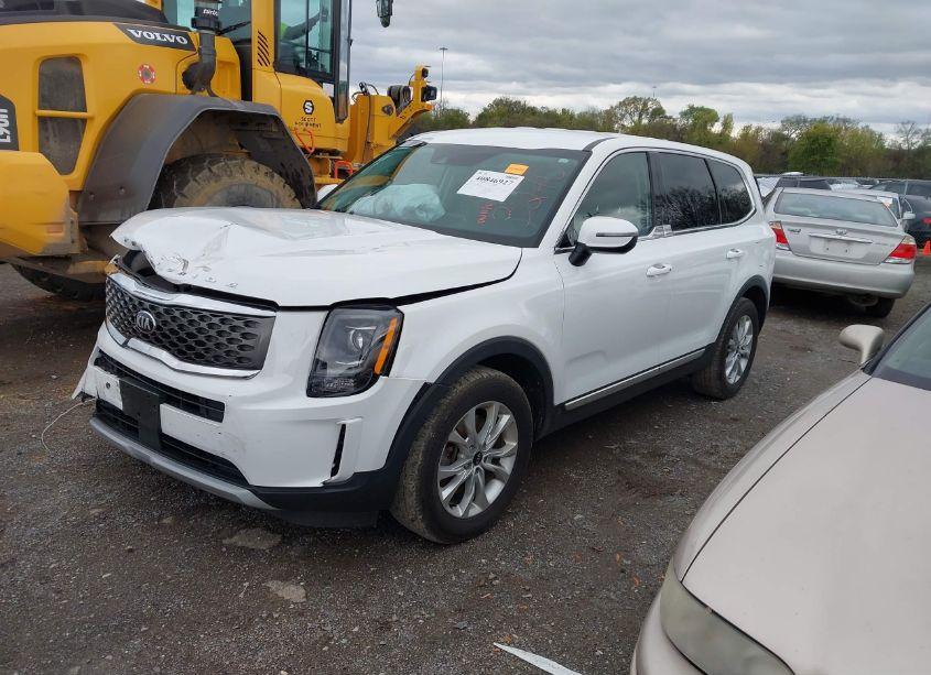 Photo 2 of 2020 Kia Telluride LX (VIN 5XYP2DHC2LG003270)