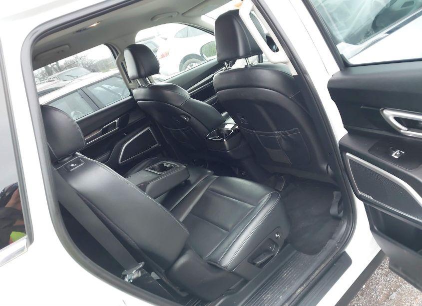 Photo 8 of 2020 Kia Telluride LX (VIN 5XYP2DHC2LG003270)