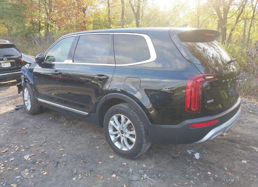 Photo 3 of 2020 Kia Telluride LX (VIN 5XYP2DHC2LG019159)