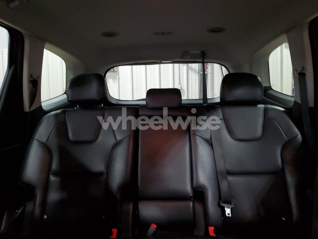 Photo 10 of 2021 KIA TELLURIDE LX (VIN 5XYP2DHC3MG167175)