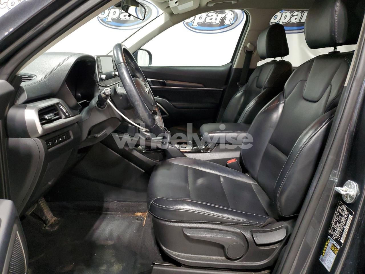 Photo 7 of 2021 KIA TELLURIDE LX (VIN 5XYP2DHC3MG167175)