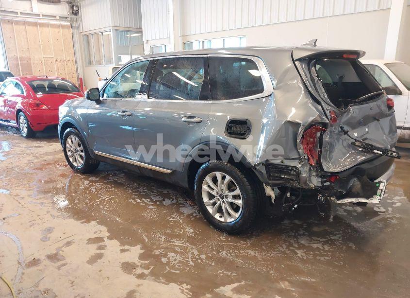 Photo 3 of 2022 Kia Telluride LX (VIN 5XYP2DHC4NG297578)
