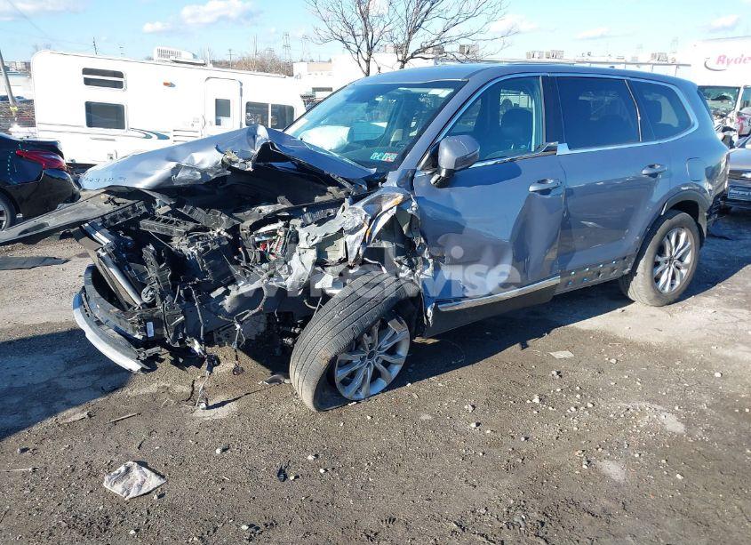 Photo 2 of 2020 Kia Telluride LX (VIN 5XYP2DHC5LG060398)