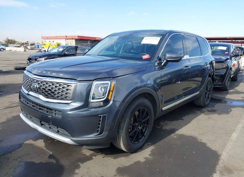 Photo 2 of 2020 Kia Telluride LX (VIN 5XYP2DHC5LG072681)