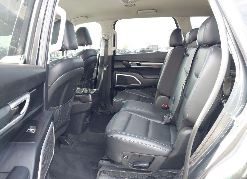 Photo 8 of 2020 Kia Telluride LX (VIN 5XYP2DHC5LG072681)