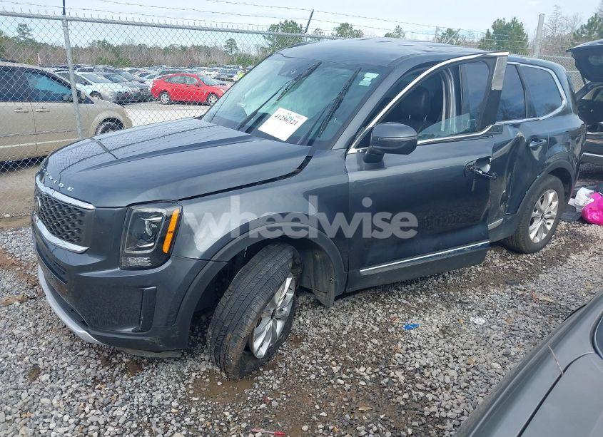 Photo 2 of 2020 Kia Telluride LX (VIN 5XYP2DHC6LG070583)
