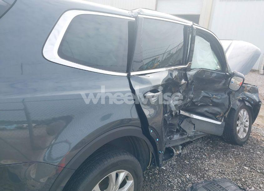 Photo 6 of 2020 Kia Telluride LX (VIN 5XYP2DHC6LG070583)