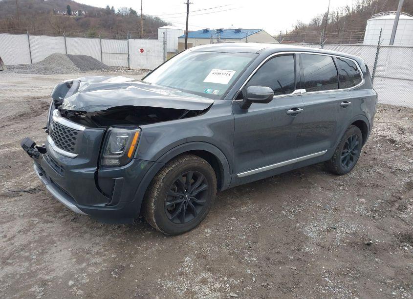 Photo 2 of 2021 Kia Telluride LX (VIN 5XYP2DHC6MG175755)