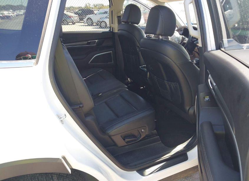 Photo 8 of 2022 Kia Telluride LX (VIN 5XYP2DHC6NG277817)