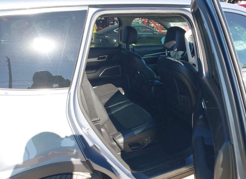 Photo 8 of 2020 Kia Telluride LX (VIN 5XYP2DHC7LG045949)