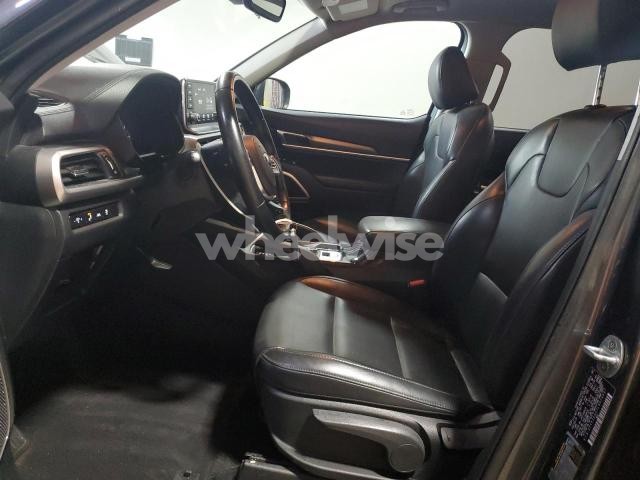 Photo 8 of 2020 KIA TELLURIDE LX (VIN 5XYP2DHC7LG070687)