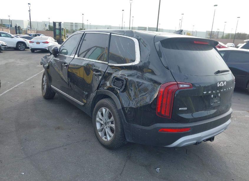 Photo 3 of 2022 Kia Telluride LX (VIN 5XYP2DHC8NG251039)