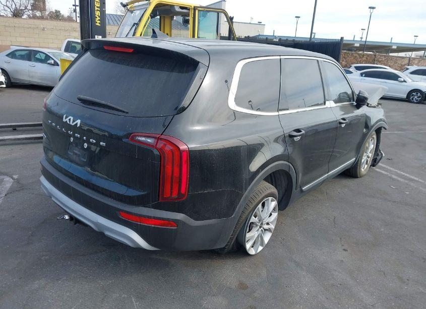 Photo 4 of 2022 Kia Telluride LX (VIN 5XYP2DHC8NG251039)