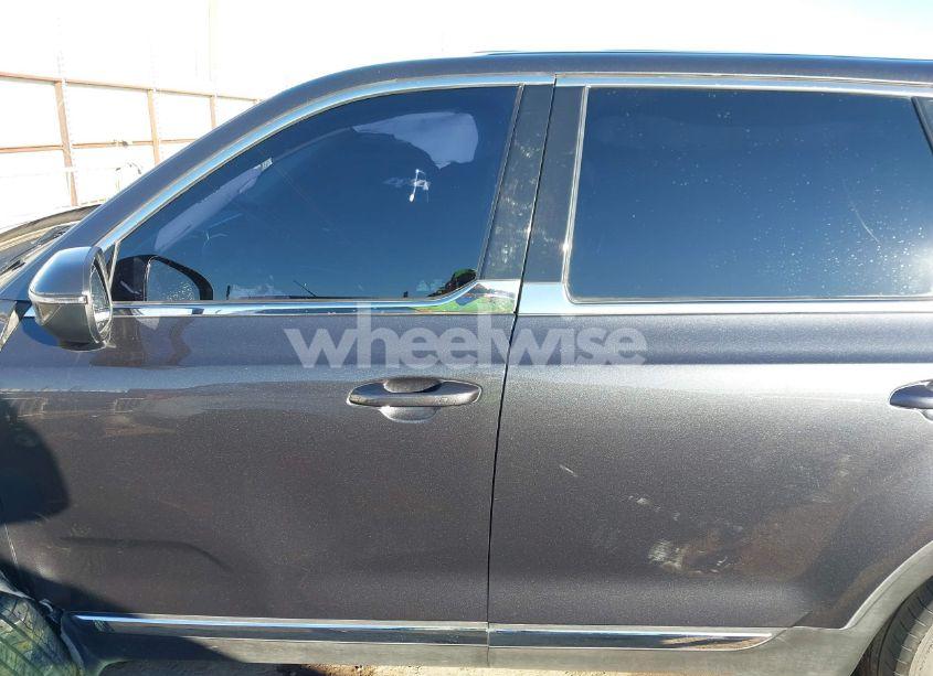 Photo 14 of 2022 Kia Telluride LX (VIN 5XYP2DHC9NG214968)