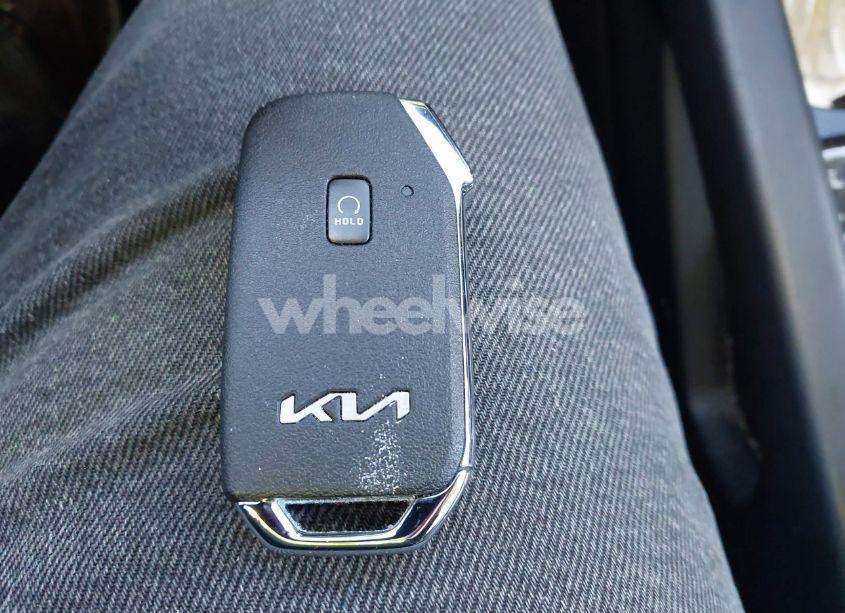 Photo 11 of 2022 Kia Telluride LX (VIN 5XYP2DHC9NG283319)