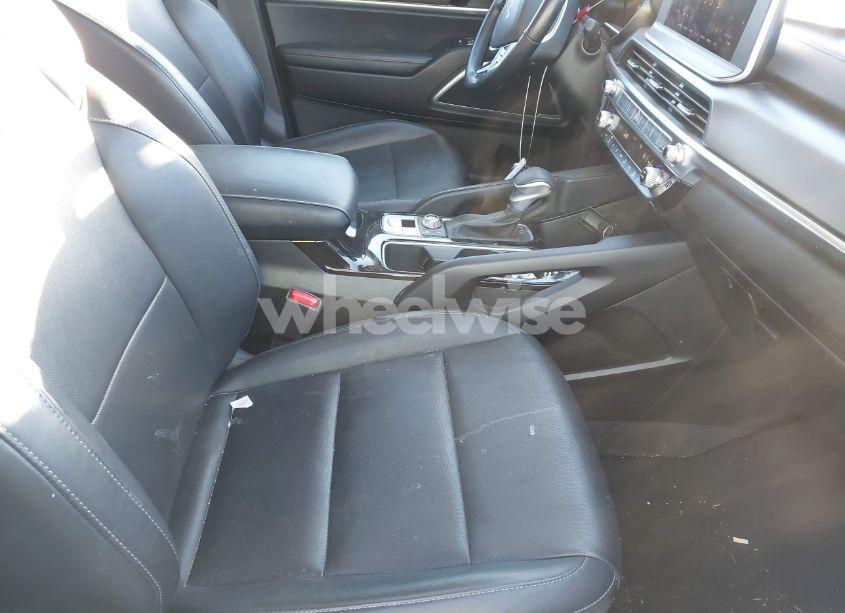 Photo 5 of 2022 Kia Telluride LX (VIN 5XYP2DHC9NG283319)