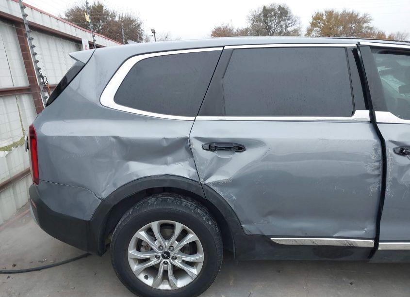 Photo 15 of 2022 Kia Telluride LX (VIN 5XYP2DHC9NG319557)