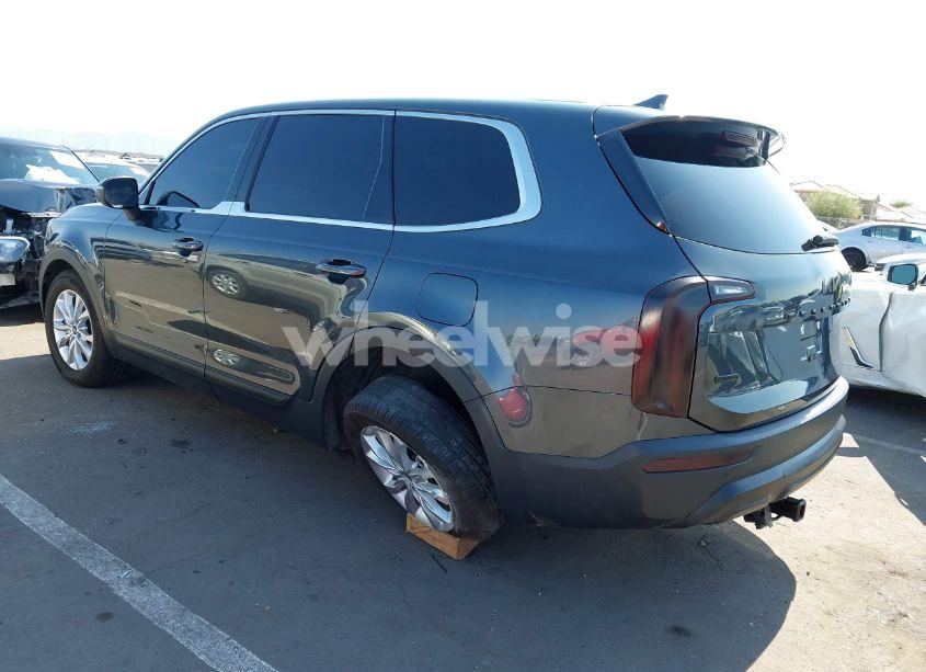 Photo 3 of 2022 Kia Telluride LX (VIN 5XYP2DHCXNG286083)