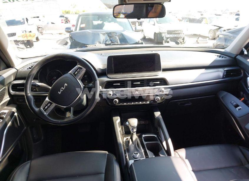 Photo 5 of 2022 Kia Telluride LX (VIN 5XYP2DHCXNG286083)