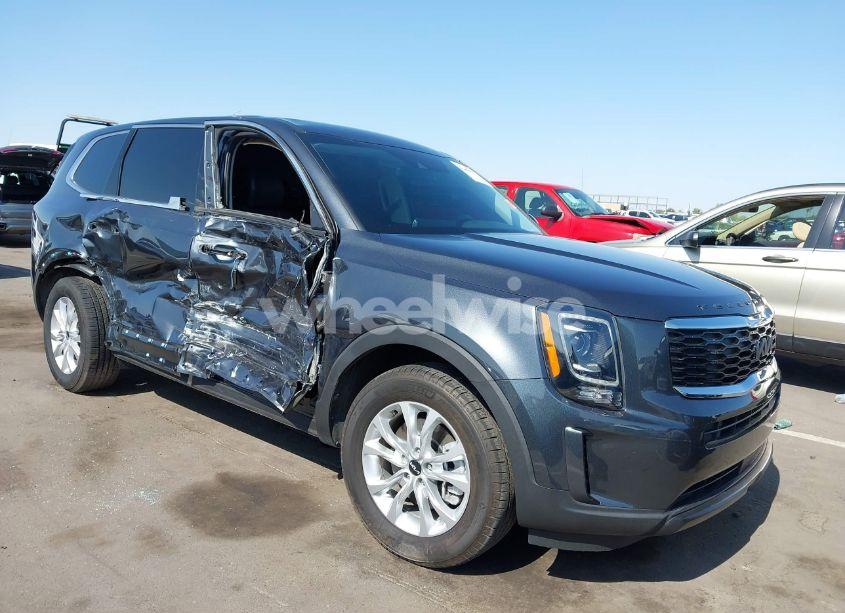 Photo 6 of 2022 Kia Telluride LX (VIN 5XYP2DHCXNG286083)