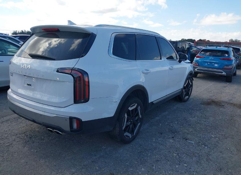 Photo 4 of 2023 Kia Telluride EX (VIN 5XYP34GC0PG341741)