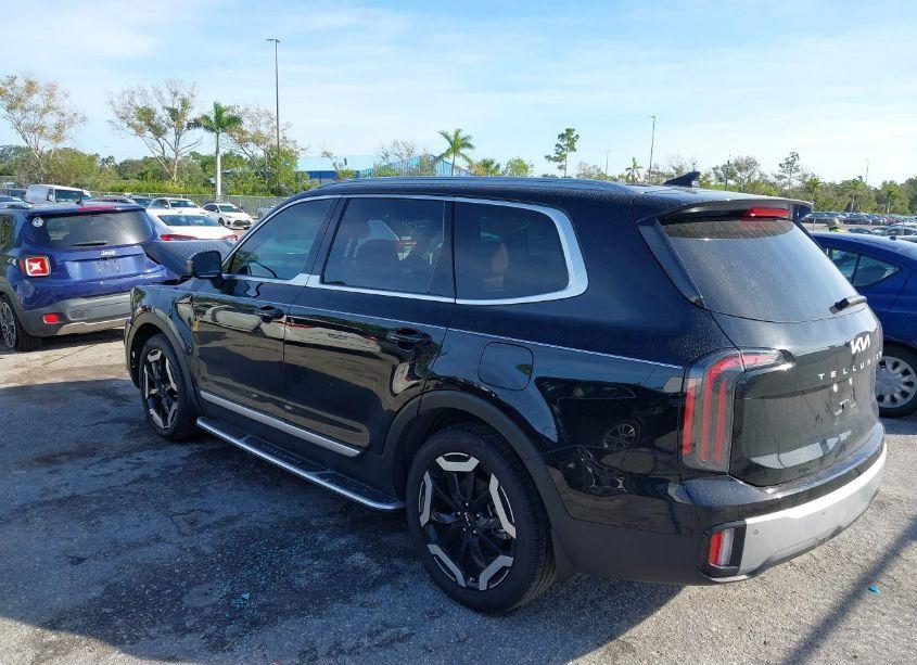 Photo 3 of 2024 Kia Telluride EX (VIN 5XYP34GC0RG490394)