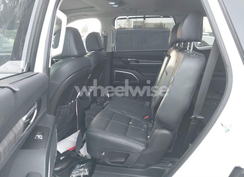 Photo 8 of 2024 Kia Telluride EX (VIN 5XYP34GC2RG504568)