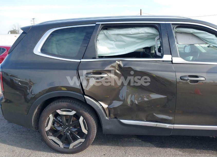 Photo 17 of 2024 Kia Telluride EX (VIN 5XYP34GC3RG521217)