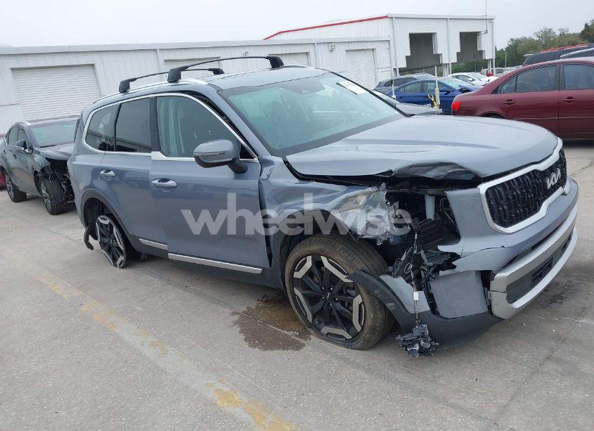 Photo 13 of 2023 Kia Telluride EX (VIN 5XYP34GC7PG356057)