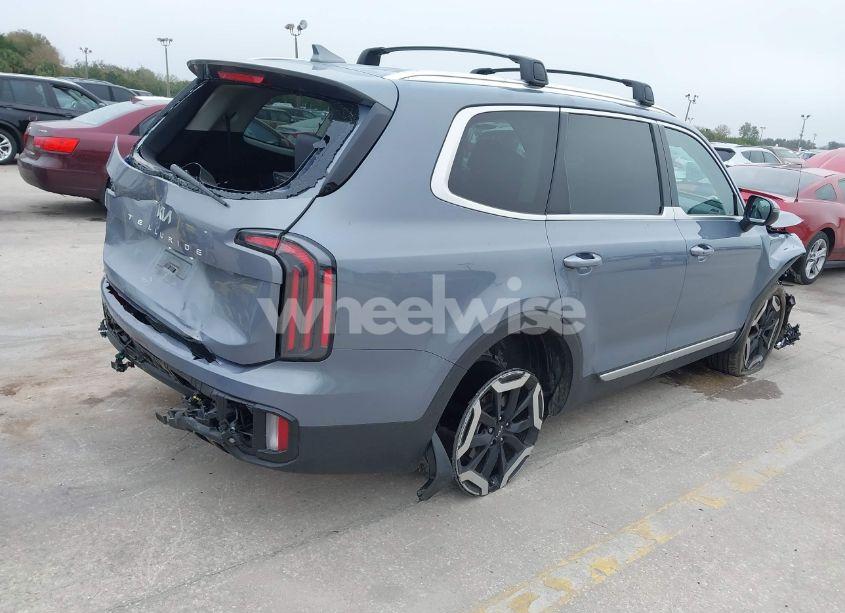 Photo 4 of 2023 Kia Telluride EX (VIN 5XYP34GC7PG356057)
