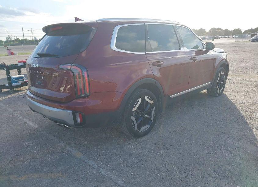 Photo 4 of 2023 Kia Telluride EX (VIN 5XYP34GC9PG333881)