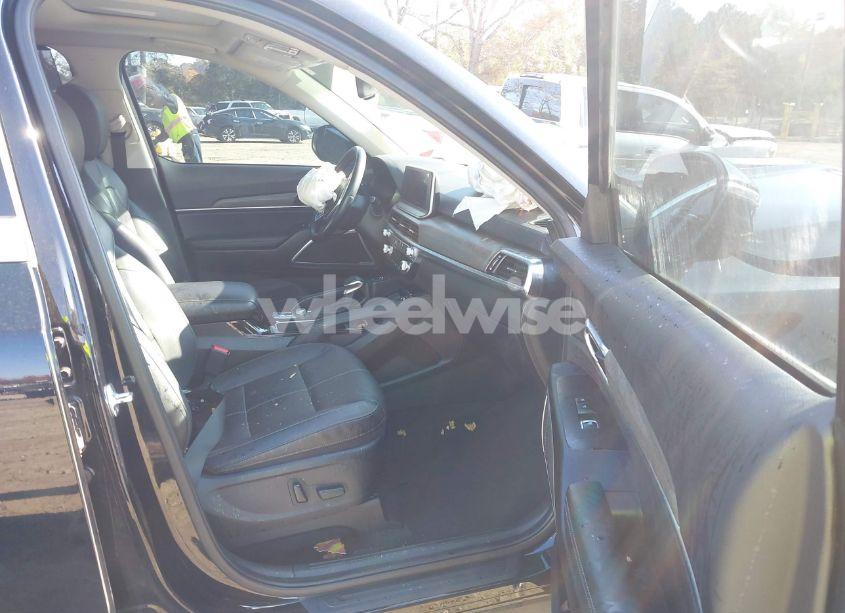 Photo 5 of 2022 Kia Telluride EX (VIN 5XYP34HC0NG210529)