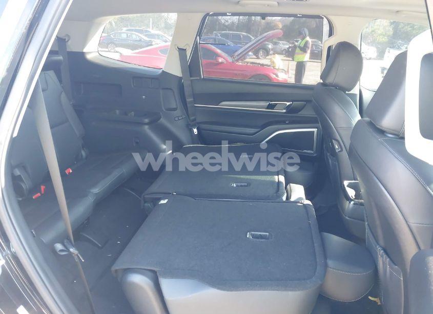 Photo 8 of 2022 Kia Telluride EX (VIN 5XYP34HC0NG210529)