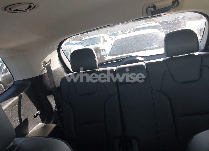 Photo 18 of 2021 Kia Telluride EX (VIN 5XYP34HC1MG097415)