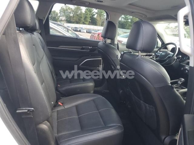 Photo 2 of 2021 KIA TELLURIDE EX (VIN 5XYP34HC1MG110471)